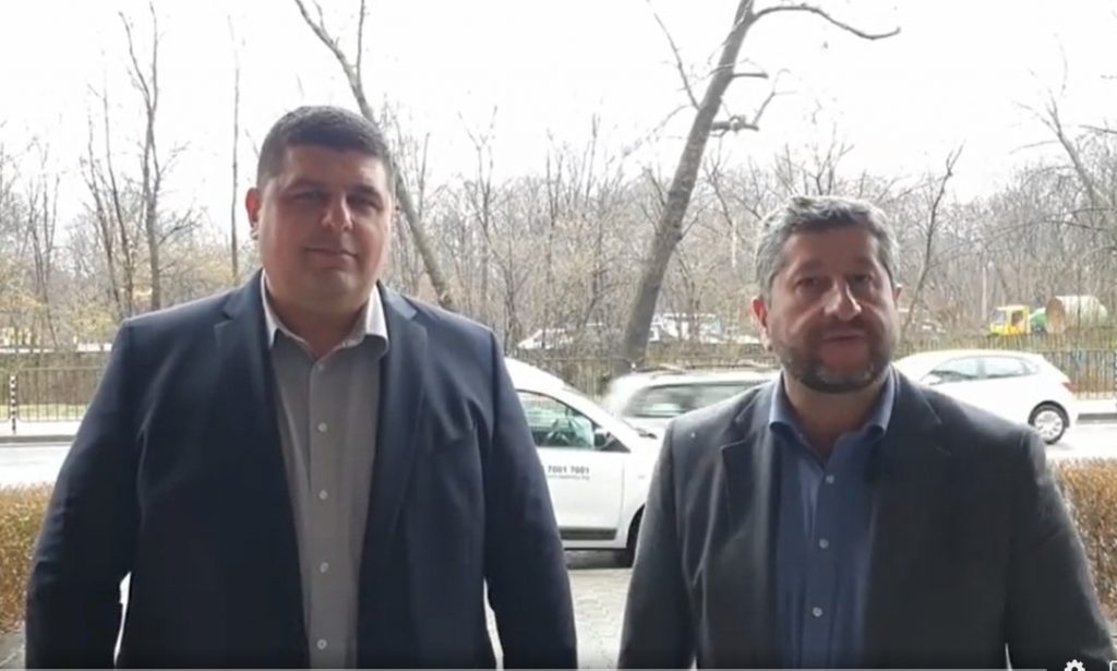 Демократична България спечели делото за видеоизлъчване на броенето на бюлетините