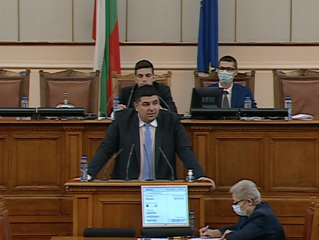 “Демократична България” предлага комисия да разследва “Лукойл Нефтохим”