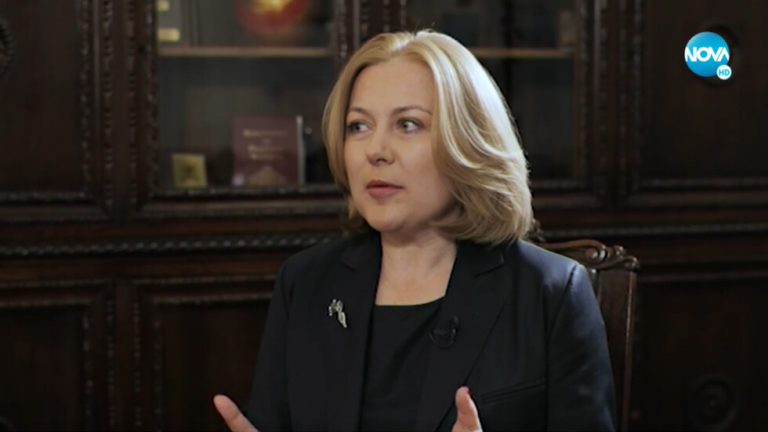 Министър Йорданова: Имаме потвърден сигнал срещу Гешев за натиск върху фирма