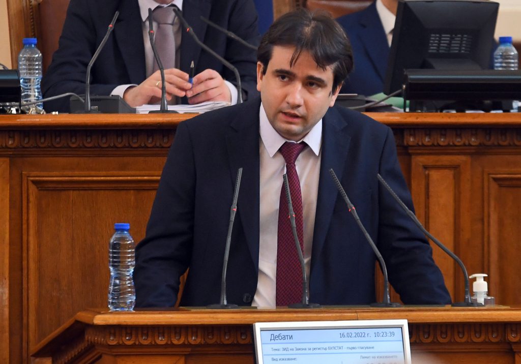 Парламентът гласува създаването на Министерство на електронното управление