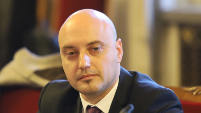 Атанас Славов: Управлението не може да зависи от адхок мнозинства