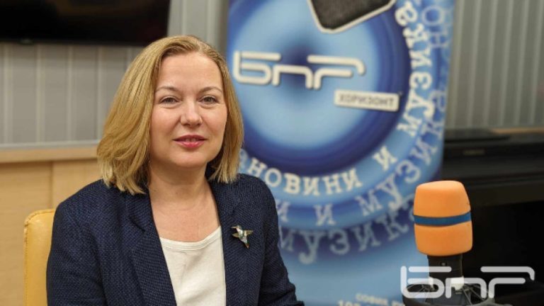 Надежда Йорданова: Транспортният министър няма нито една функционална компетентност за изборите
