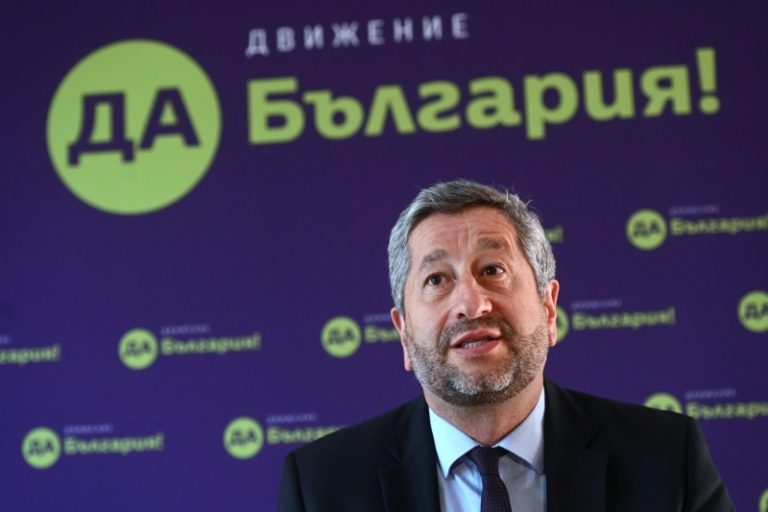 Христо Иванов подаде оставка като председател на “Да, България”, отказва се от мястото си на народен представител