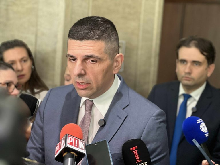 Ивайло Мирчев: Управляващите са пуснали писмо в бутилка и чакат то да достигне до Тръмп