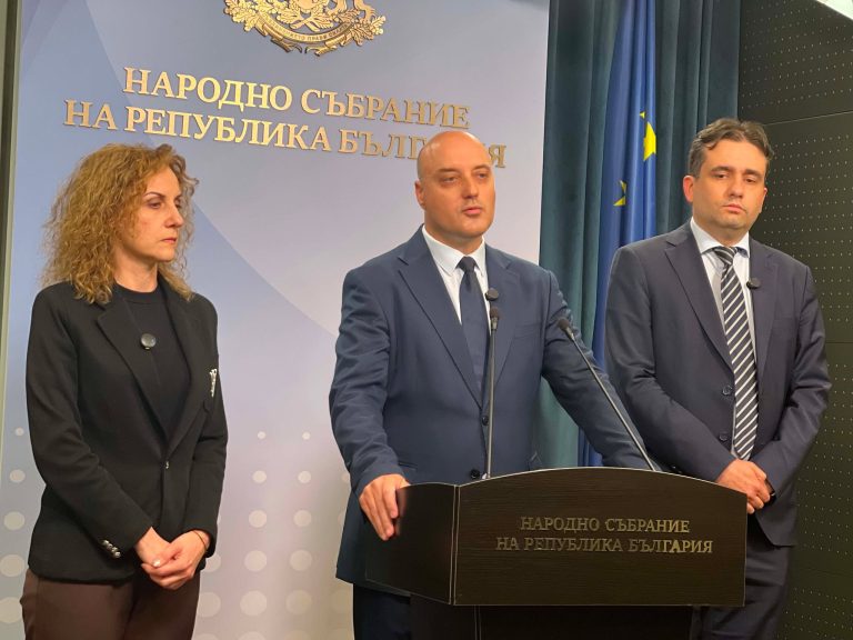 ДБ: Ограничаването на създаване на временни комисии е практика от времето на „Тройната коалиция“, която беше едно от най-мразените правителства 