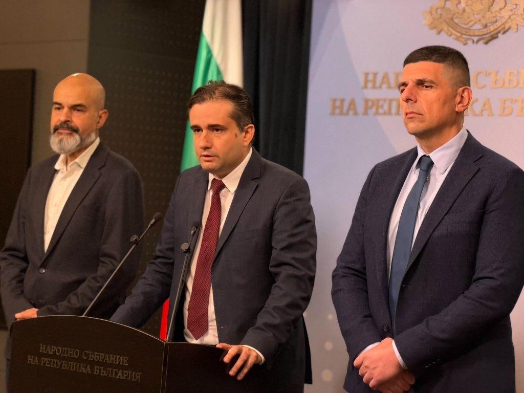 ДБ: Гафът с наркотрафикантите поставя важен въпрос - годна ли е въобще Йотова да бъде президент на България?